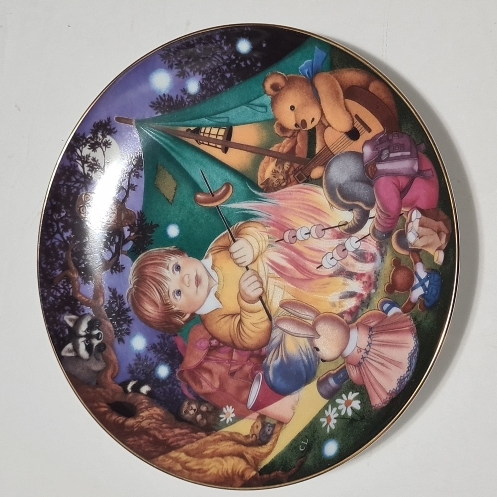 1991 Vintage Limited Edition Carol Lawson Collector Plate Camping Out